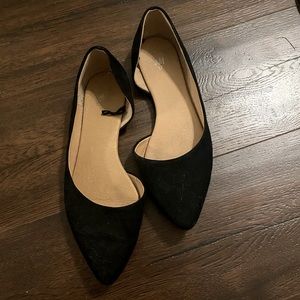 H&M black flats- barely worn